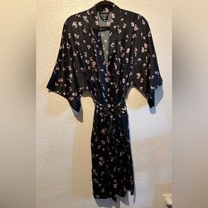 Victoria's Secret Robe - Black with Pink Flowers